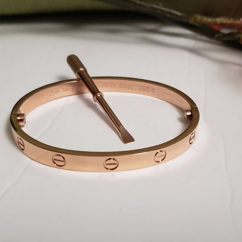 Love Rose gold Bangle Bracelet